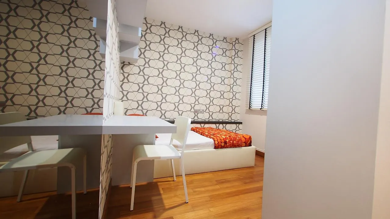 Ace Suites Singapore Aparthotel